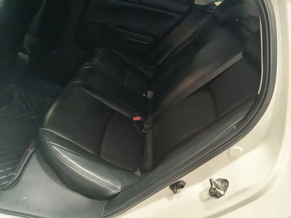 Honda Civic — фото 17