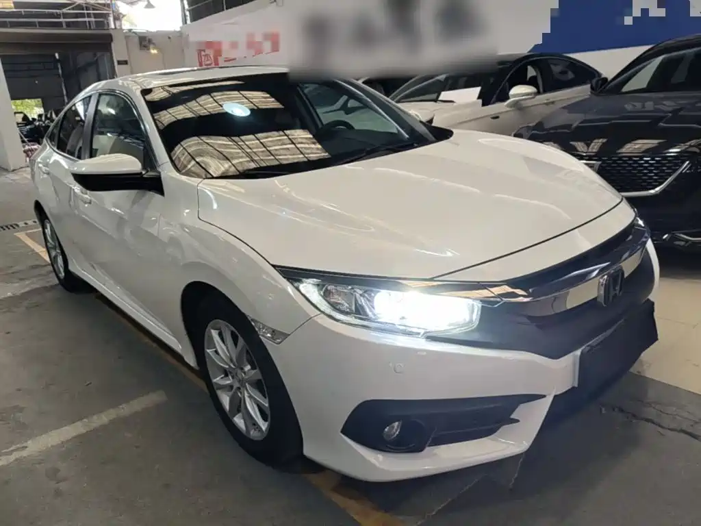 Honda Civic — фото 4