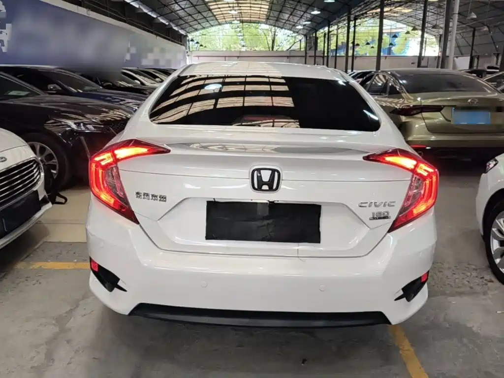 Honda Civic — фото 6