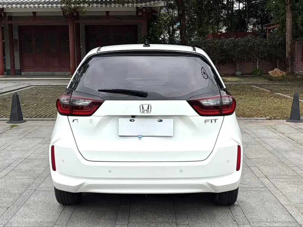 Honda Fit — фото 2