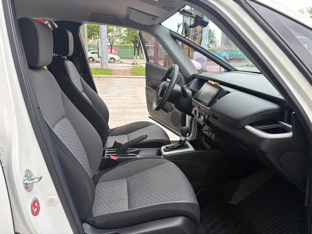 Honda Fit — фото 9