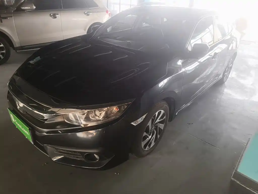 Honda Civic — фото 2
