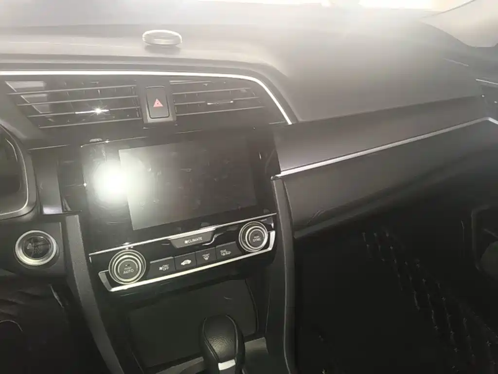 Honda Civic — фото 13
