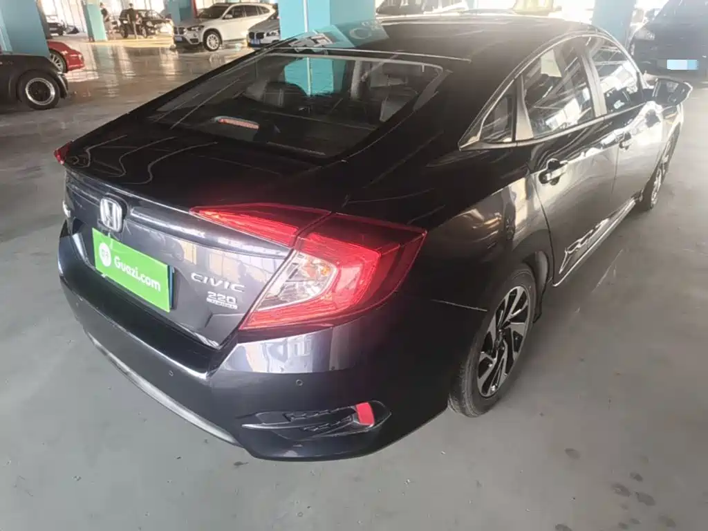 Honda Civic — фото 7