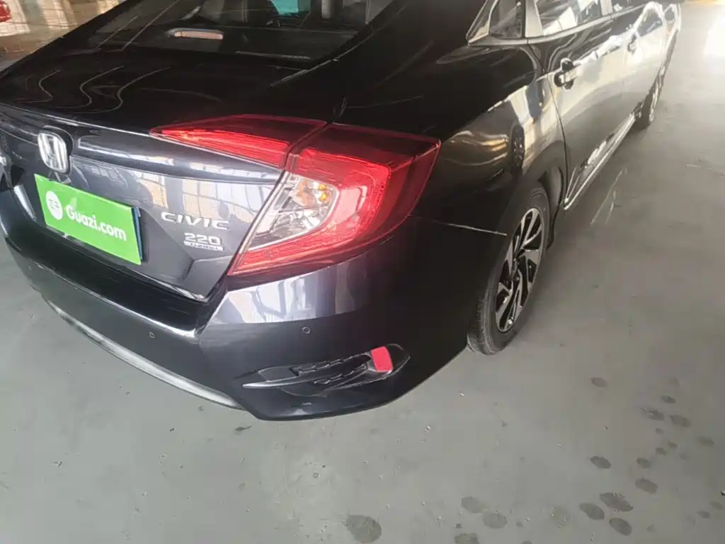 Honda Civic — фото 8