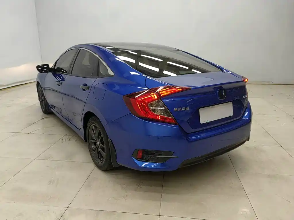 Honda Civic — фото 5