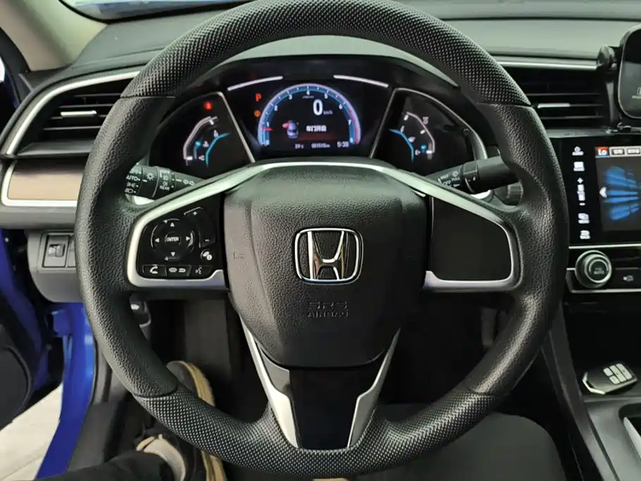 Honda Civic — фото 15