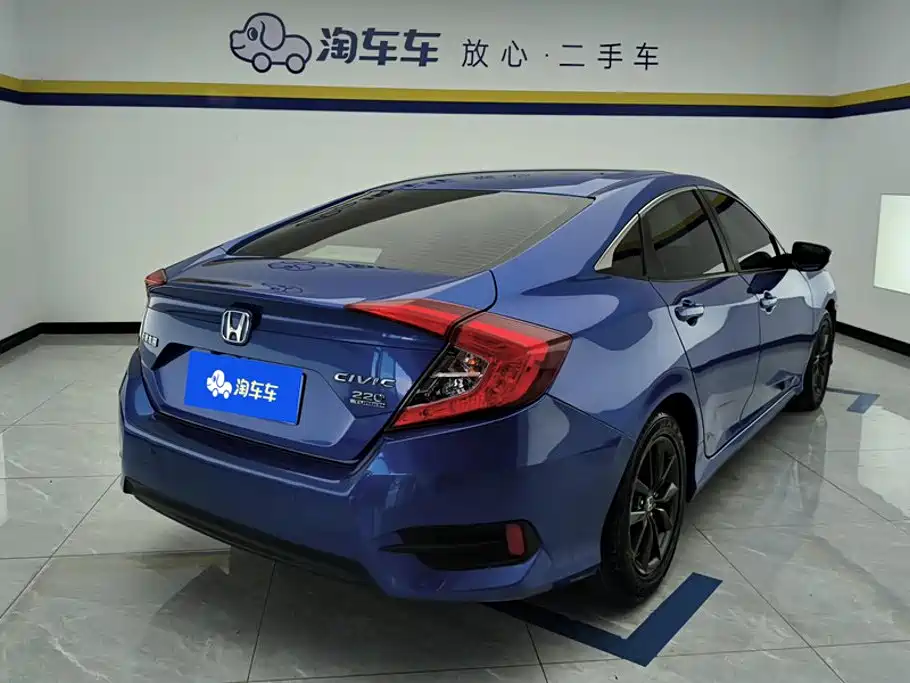 Honda Civic — фото 3