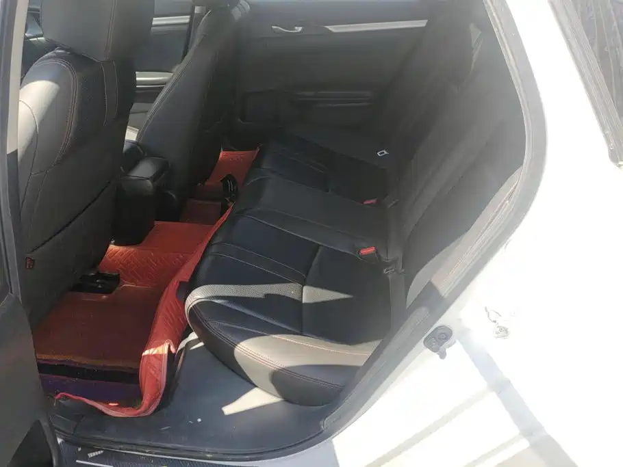 Honda Civic — фото 11