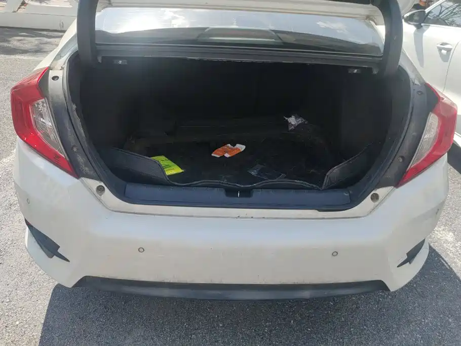 Honda Civic — фото 4