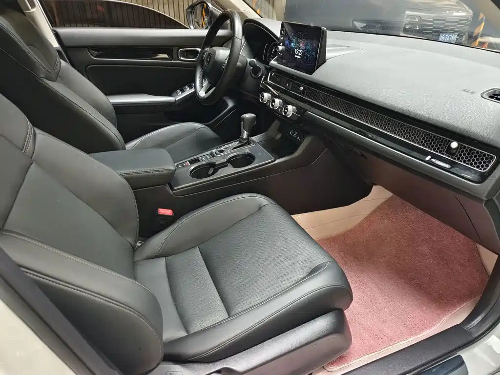 Honda Civic — фото 10