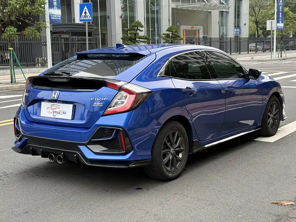 Honda Civic — фото 17