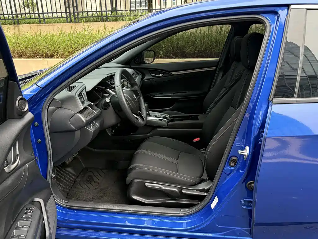 Honda Civic — фото 9