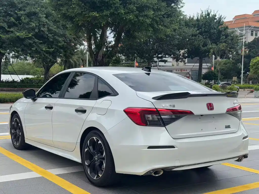 Honda Civic — фото 6