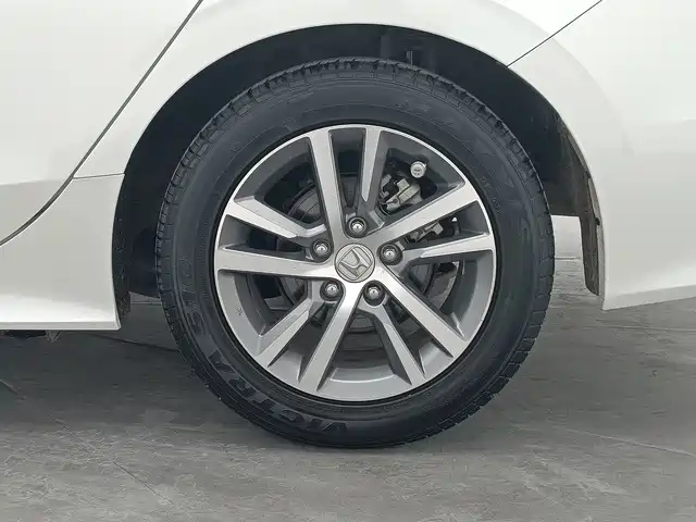 Honda Civic — фото 8