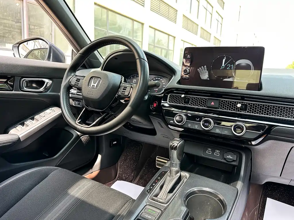 Honda Civic — фото 7