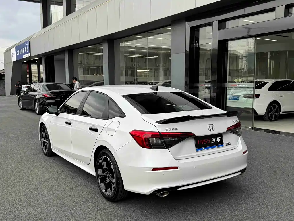 Honda Civic — фото 7