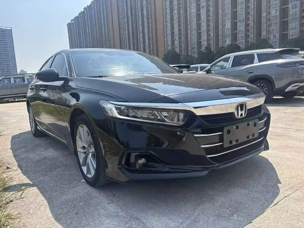 Honda Accord — фото 3