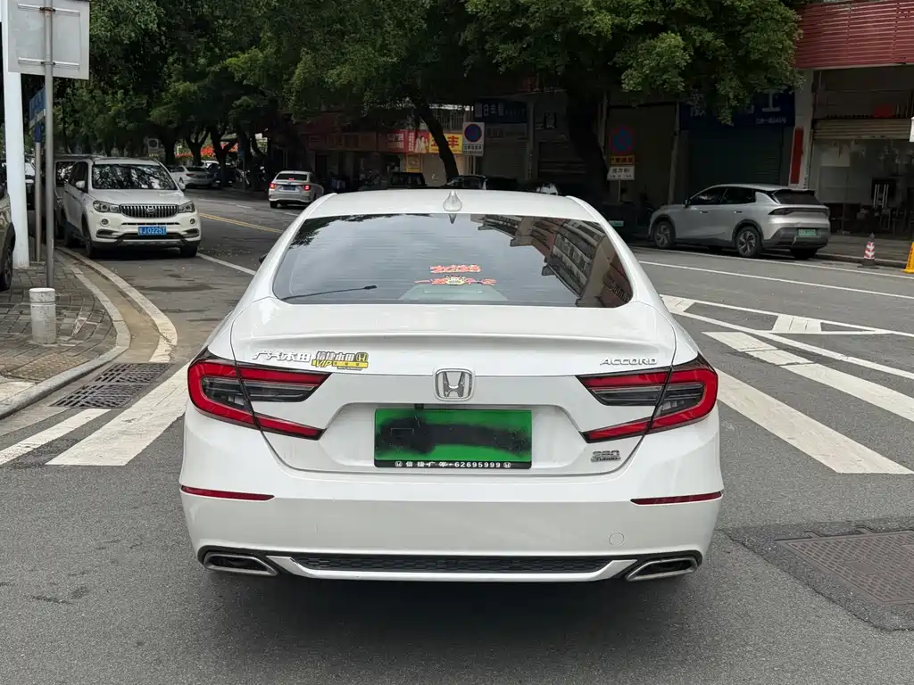 Honda Accord — фото 5