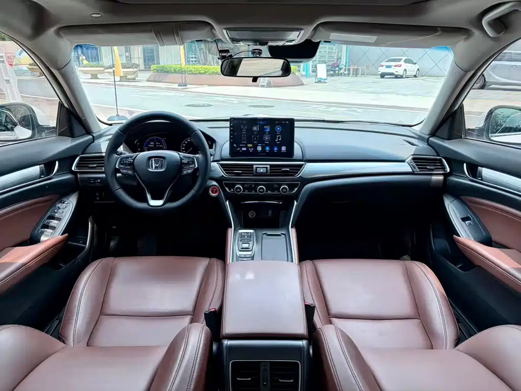 Honda Inspire — фото 20