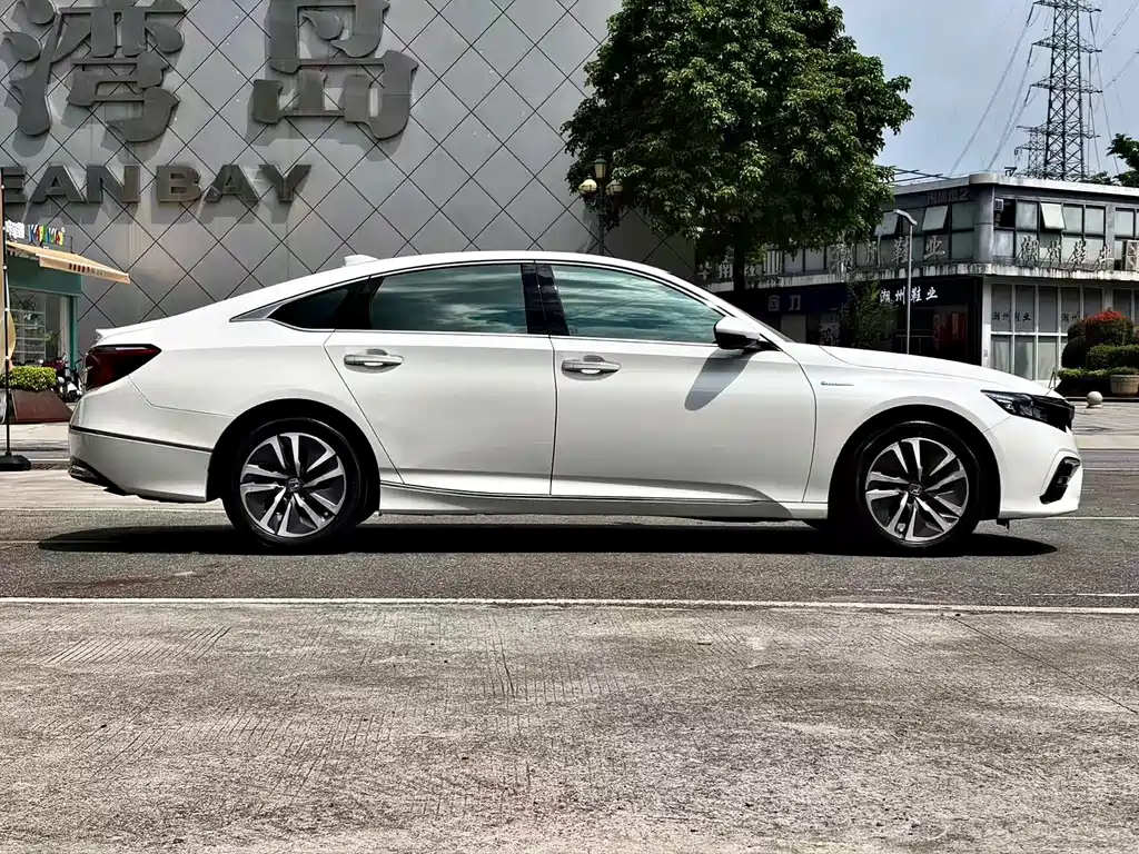 Honda Inspire — фото 3