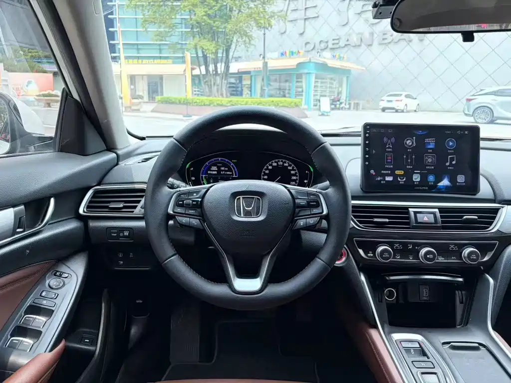 Honda Inspire — фото 21