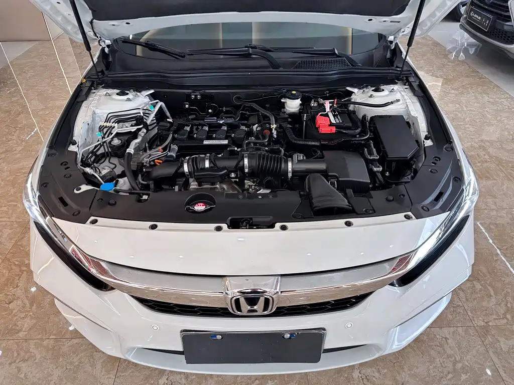 Honda Inspire — фото 16