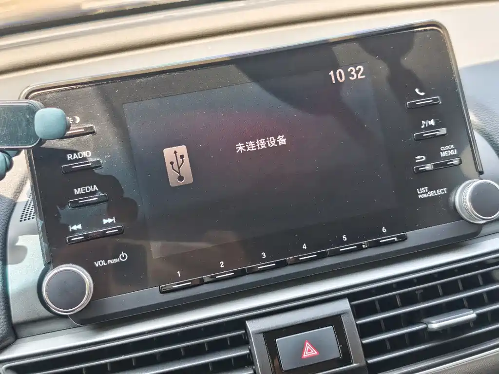 Honda Accord — фото 13