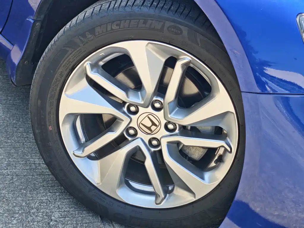 Honda Accord — фото 14