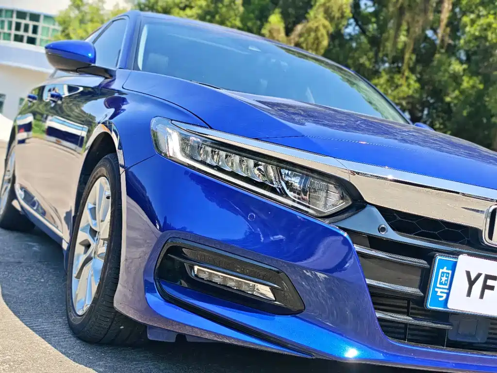Honda Accord — фото 4
