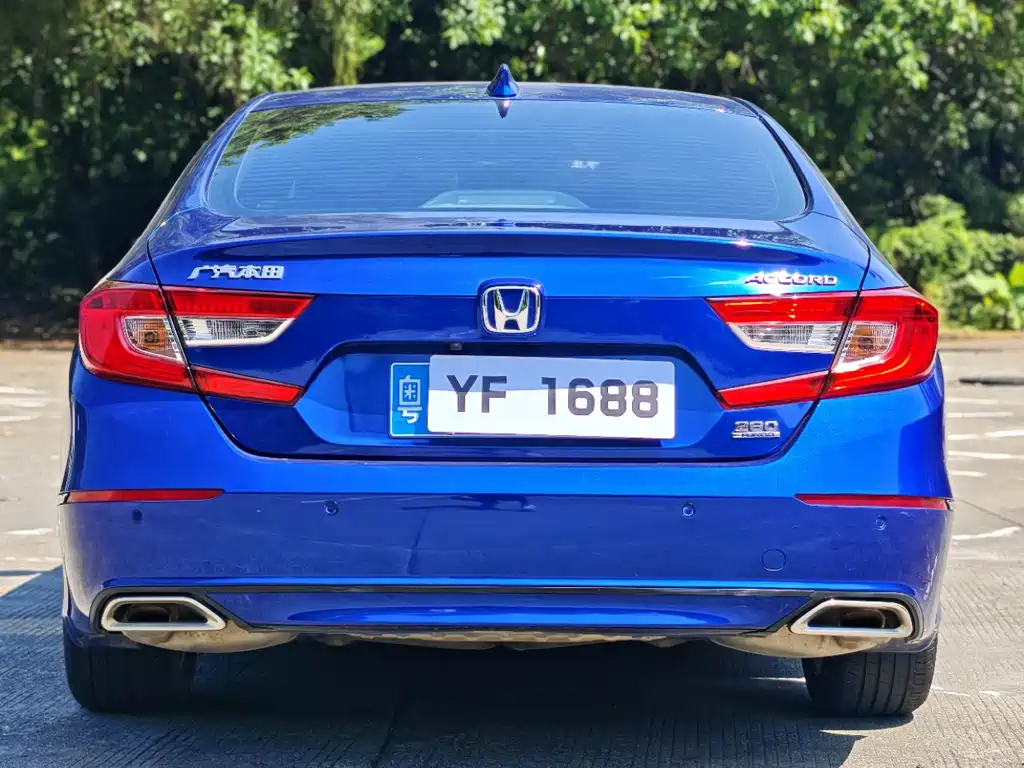Honda Accord — фото 6