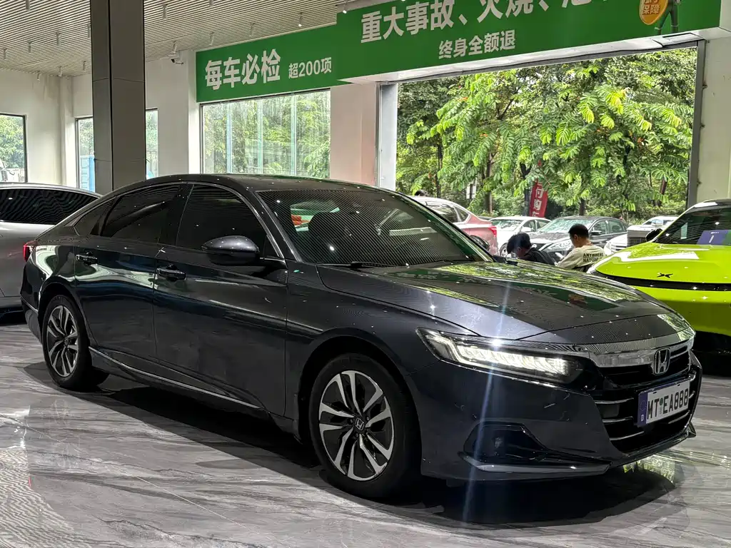 Honda Accord — фото 3