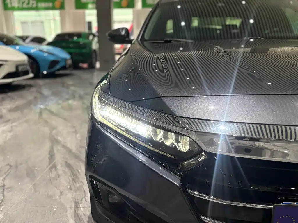 Honda Accord — фото 24