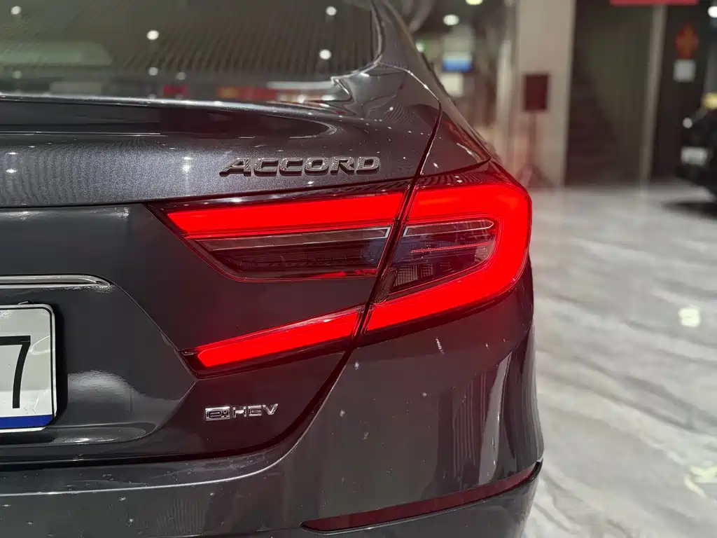 Honda Accord — фото 28