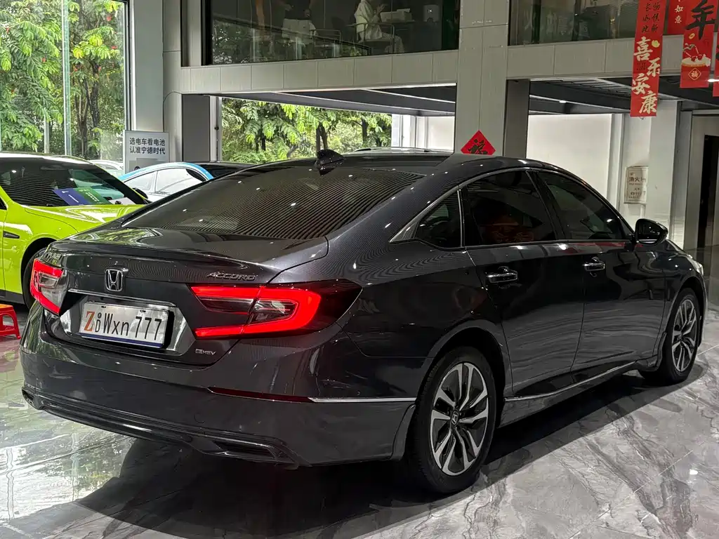 Honda Accord — фото 29