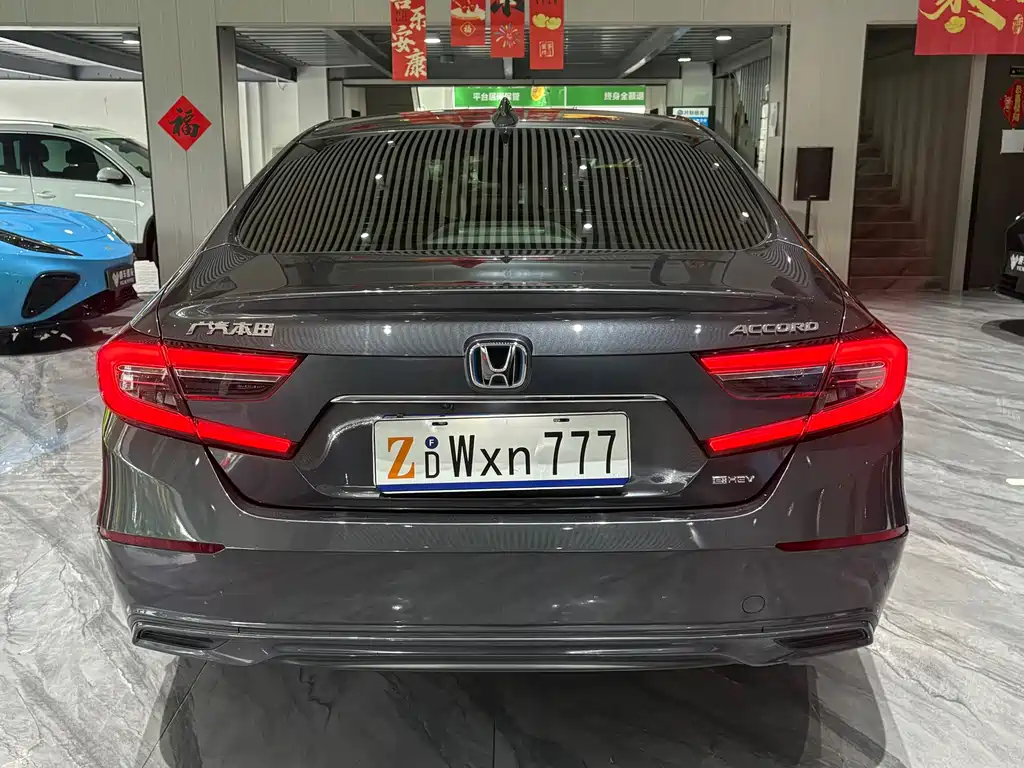 Honda Accord — фото 30