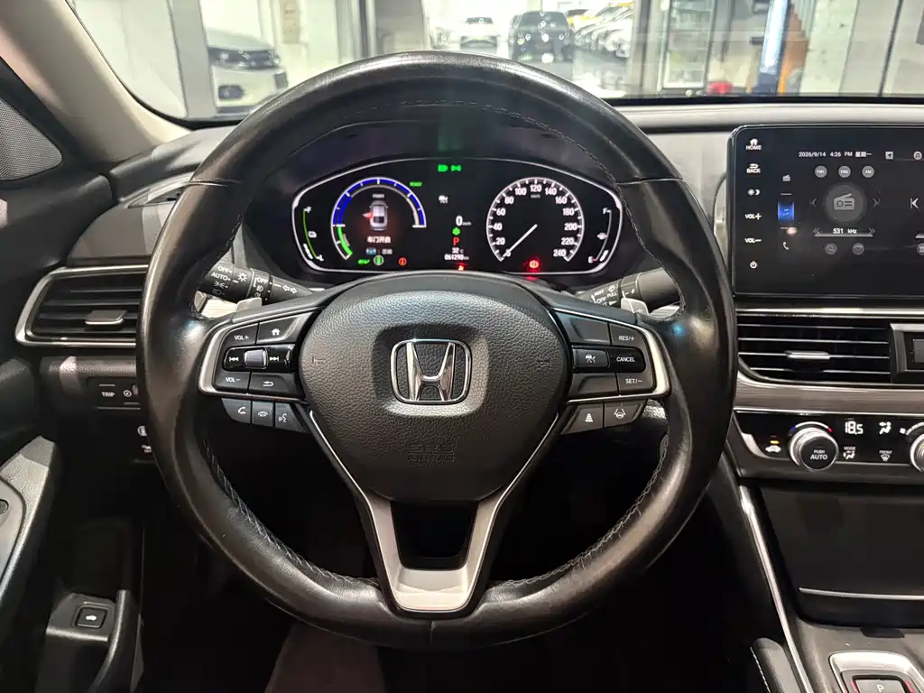 Honda Accord — фото 7