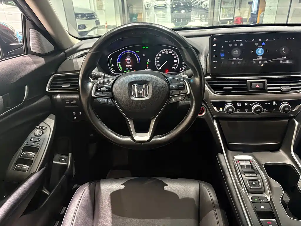 Honda Accord — фото 8