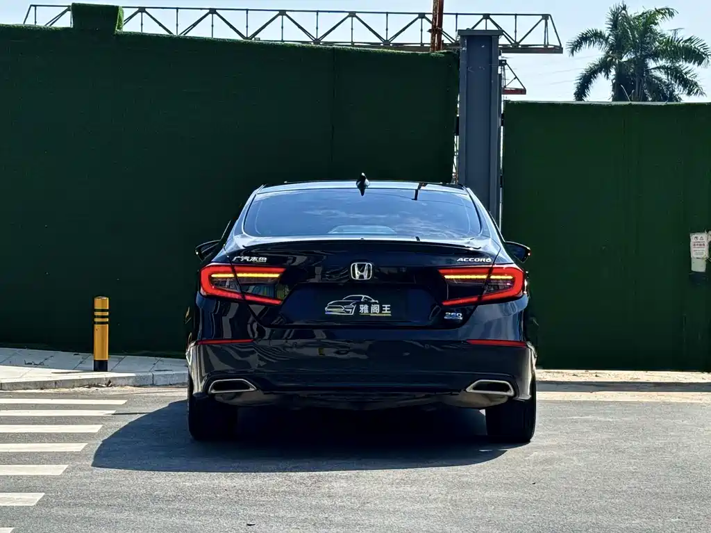 Honda Accord — фото 4