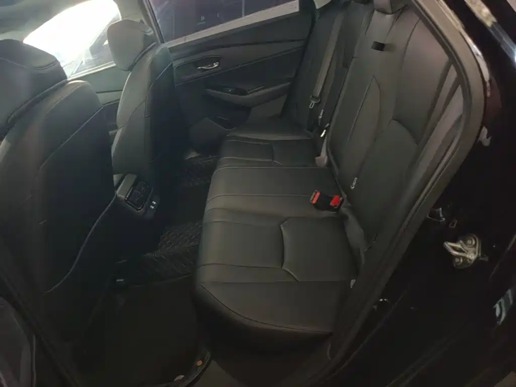 Honda Inspire — фото 17