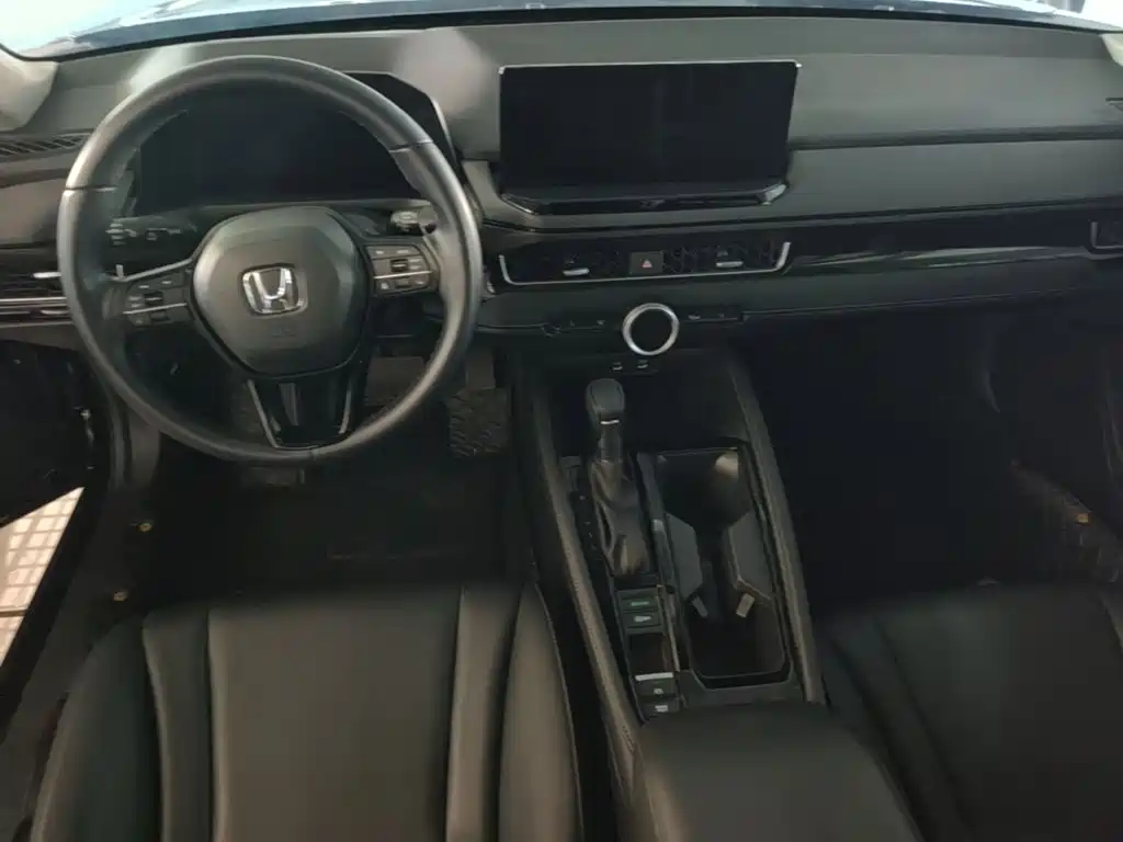 Honda Inspire — фото 10