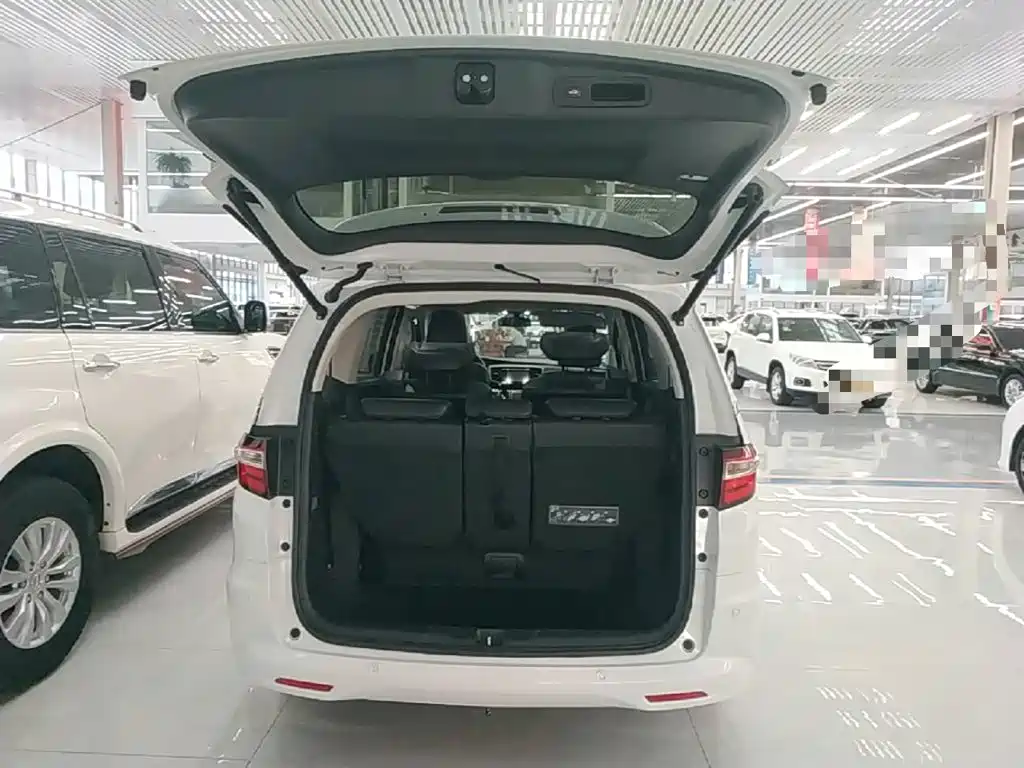 Honda Odyssey — фото 19