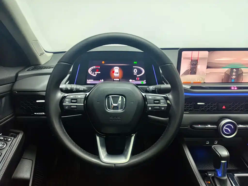 Honda Accord — фото 10