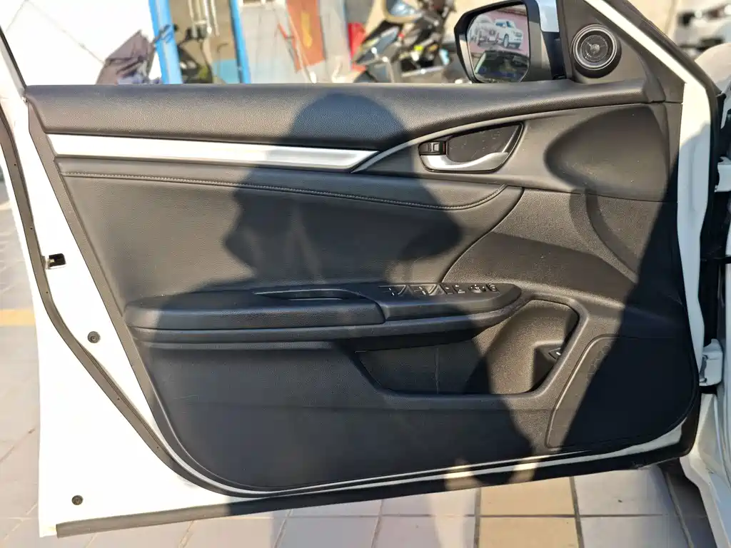 Honda Civic — фото 13