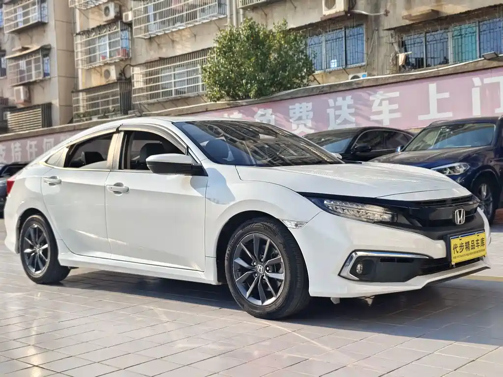 Honda Civic — фото 3