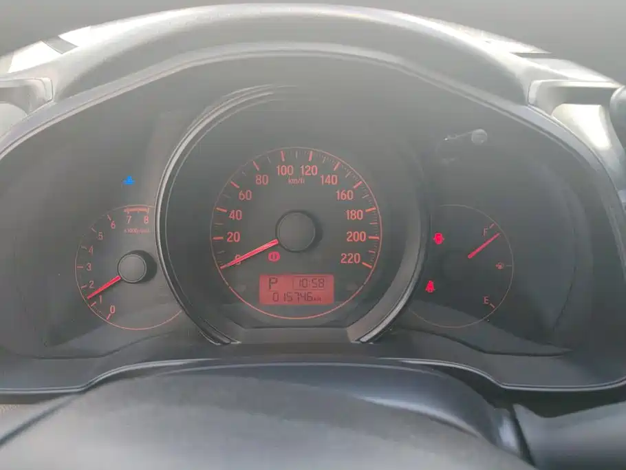 Honda Fit — фото 14