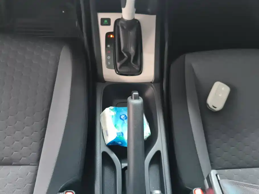 Honda Fit — фото 16