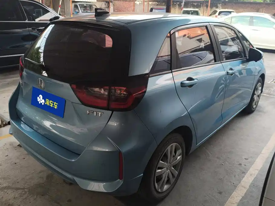 Honda Fit — фото 3