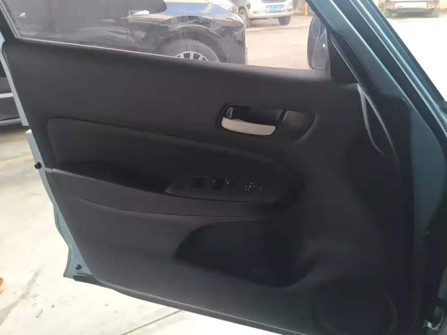 Honda Fit — фото 7