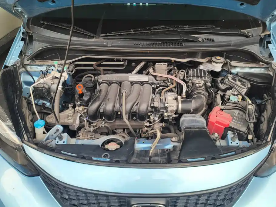 Honda Fit — фото 10